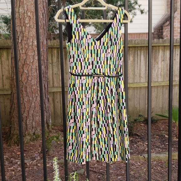 Calvin Klein size 4 dress with belt SHIPS SAME DAY - Picture 7 of 9